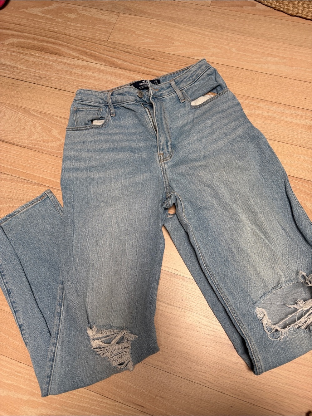 Hollister, Light Blue Distressed High-Rise Women’s Jeans, size 3R
